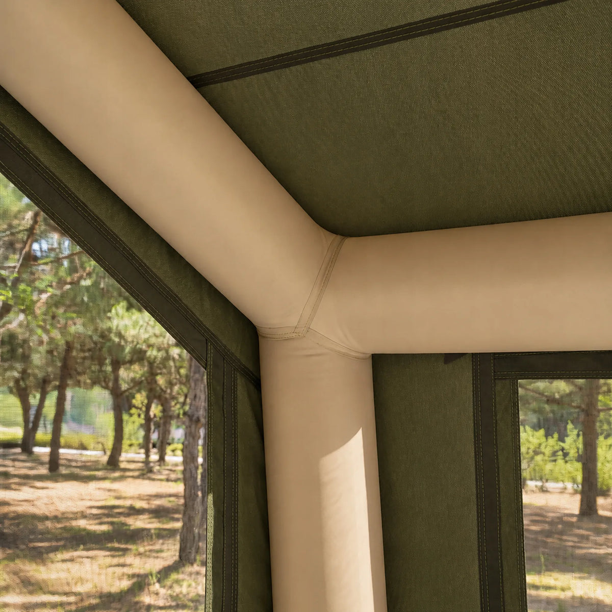 Pripučiama stovyklavimo ir glampingo palapinė Boste AirCab, 4 vietos, su prieangiu ir pompa