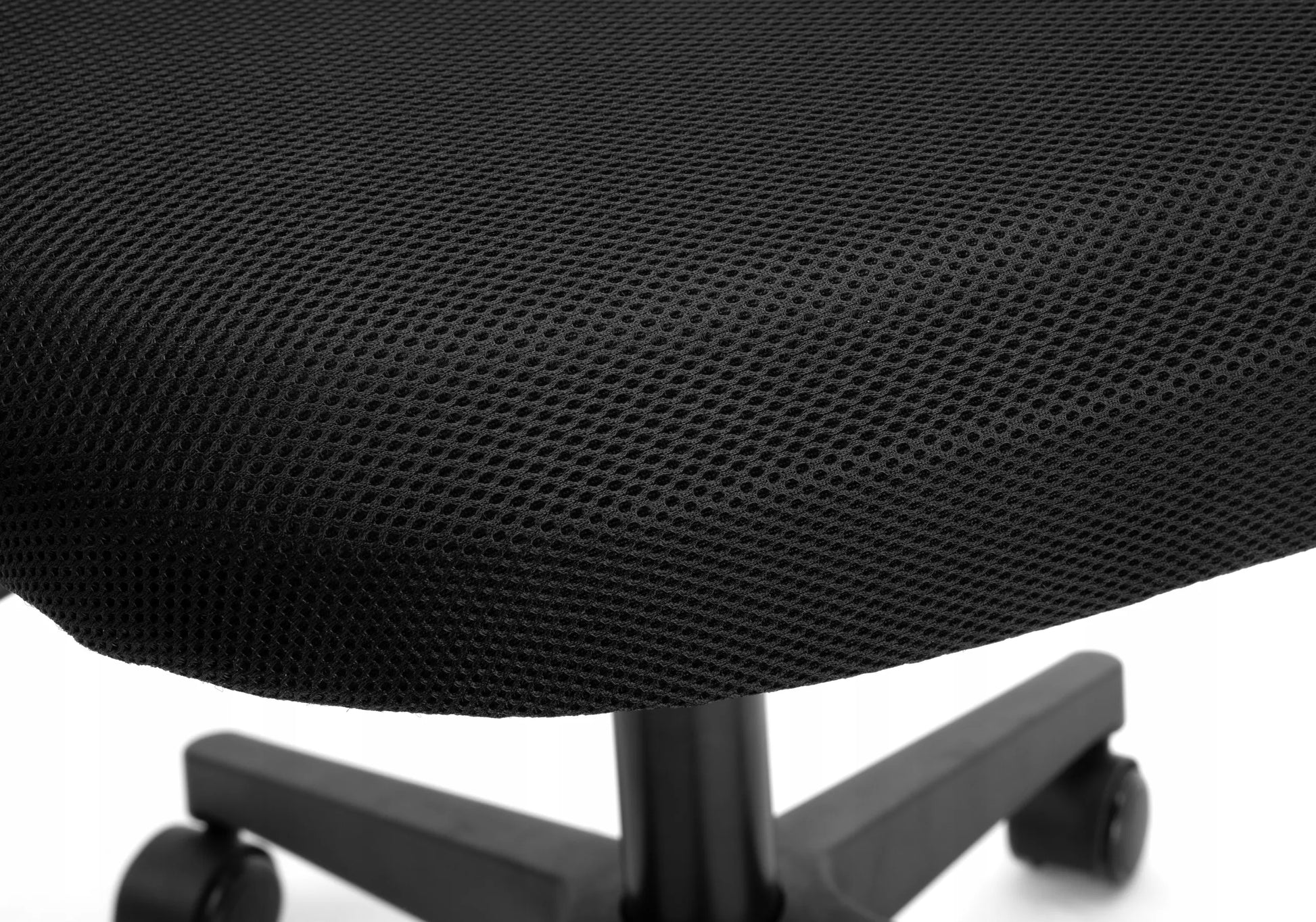 Reguliuojama biuro kėdė LINOS juoda