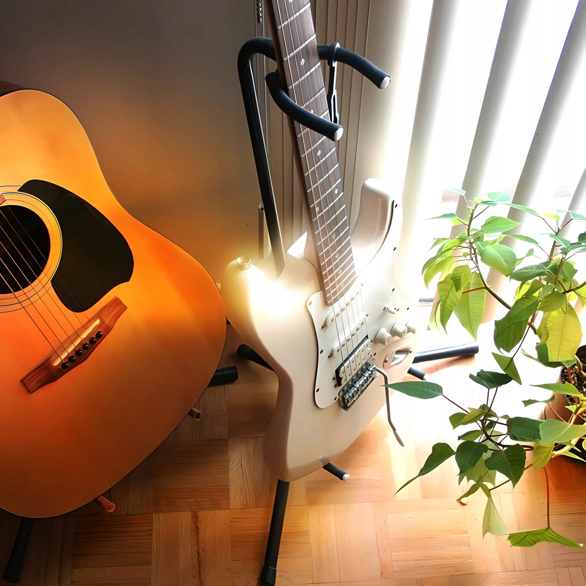 RETOO gitaros stovas su kaklo fiksatoriumi, reguliuojamas, 61–70 cm