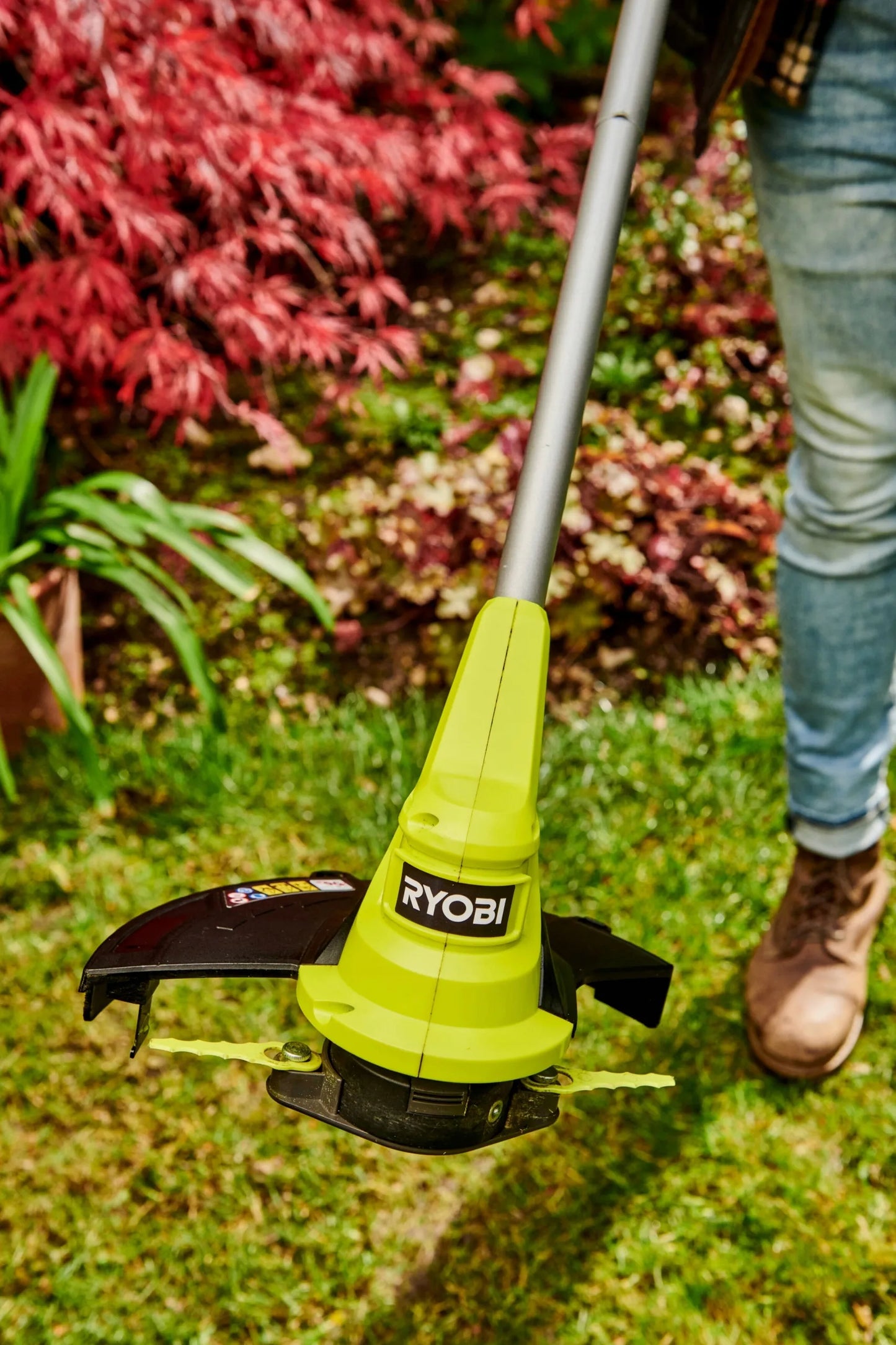 Ryobi akumuliatorinė žoliapjovė 18V, 23 cm, RY18LT23A