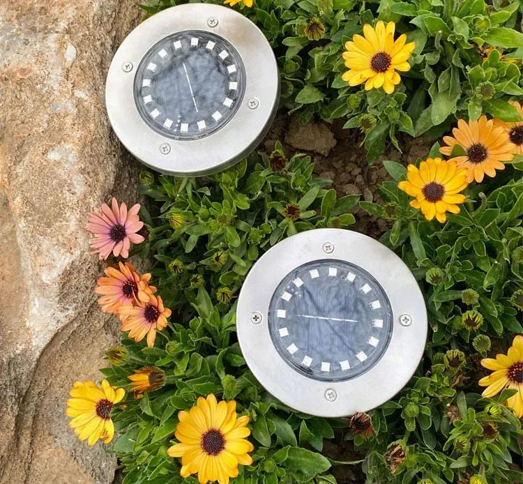 Saulės energija maitinamas LED šviestuvas POLIFACH, 16 LED