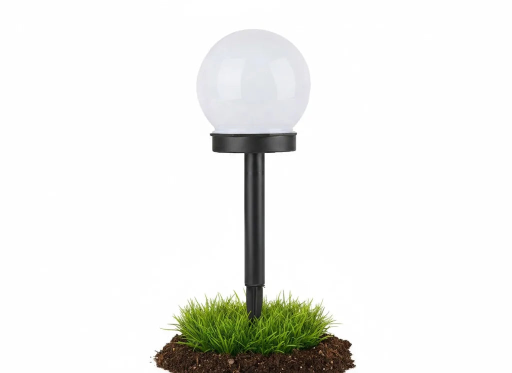 SAULĖS energija maitinamas sodo LED šviestuvas, baltas rutulio formos stulpelis, 10 cm, įsmeigiamas, dekoratyvinis