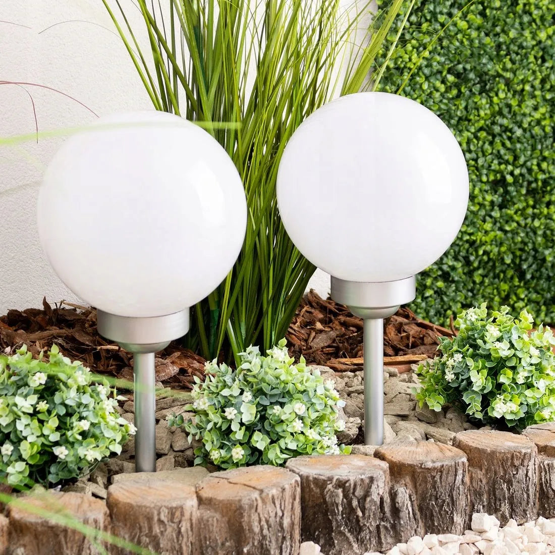 Saulės lempa sodo dekoracija 4 LED BALTAS RUTULYS 25cm terasa balkonas P-025