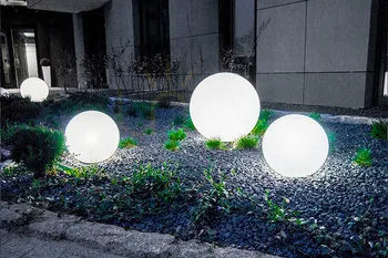 Saulės lempa sodo dekoracija 4 LED BALTAS RUTULYS 25cm terasa balkonas P-025