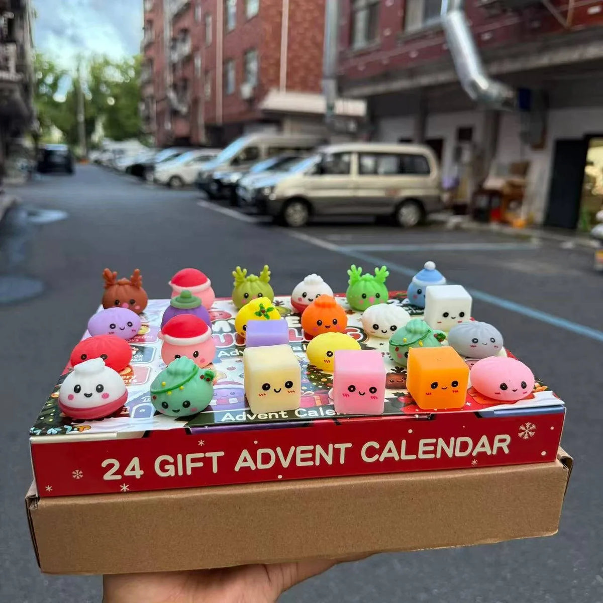 „Senti“ advento kalendorius su minkomais „Squishy“ 3D žaisliukais, 24 dienų rinkinys, kalėdinė dovana