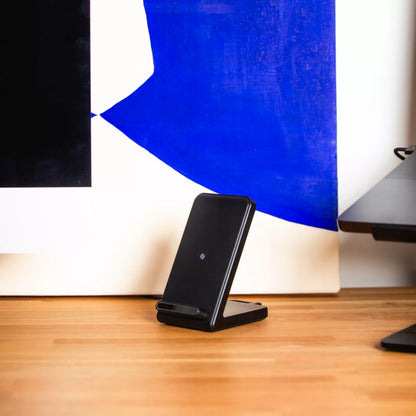 „Spacecase“ belaidis Qi įkroviklis-stovas telefonui, 15 W