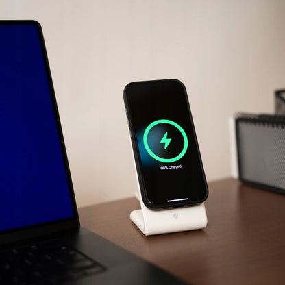 „Spacecase MagCharge WM2W“ belaidis „MagSafe“ įkroviklis, baltas, skirtas „iPhone“ ir „AirPods“