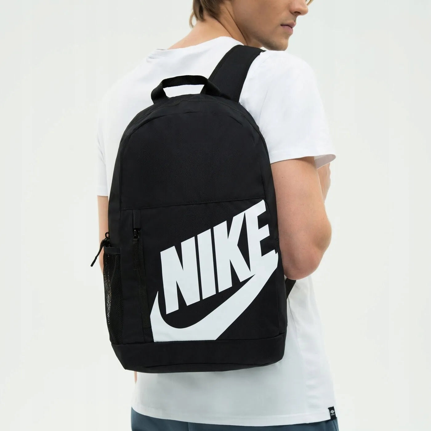 Sportinė kuprinė Nike į mokyklą, sporto salę, treniruotes, baseiną, kelionėms 20L UNISEX