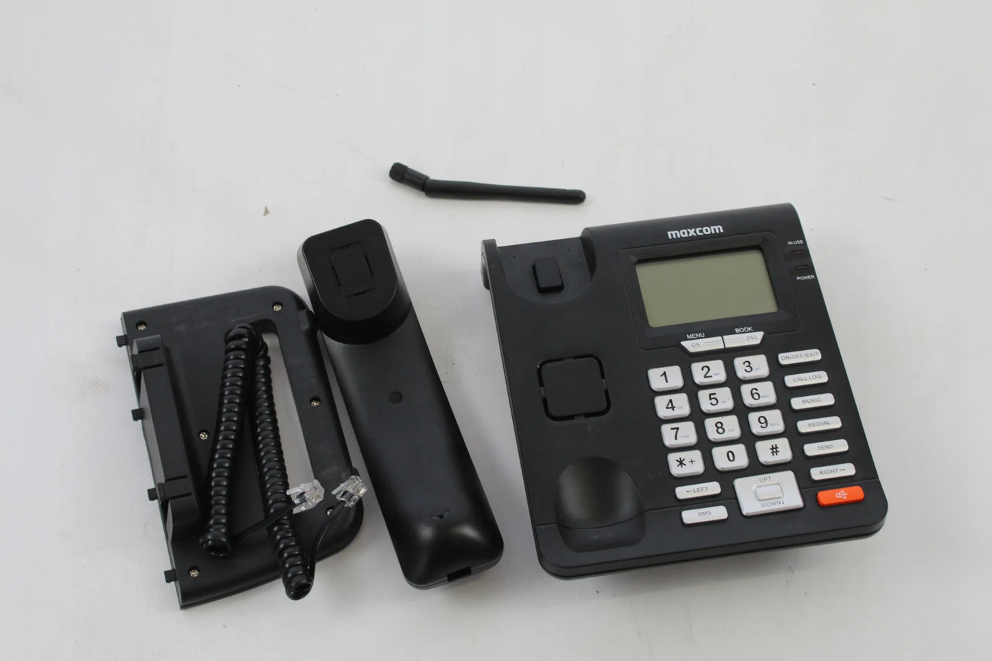 Stacionarus telefonas Maxcom MM28D su SIM kortele, laisvų rankų įranga, SMS