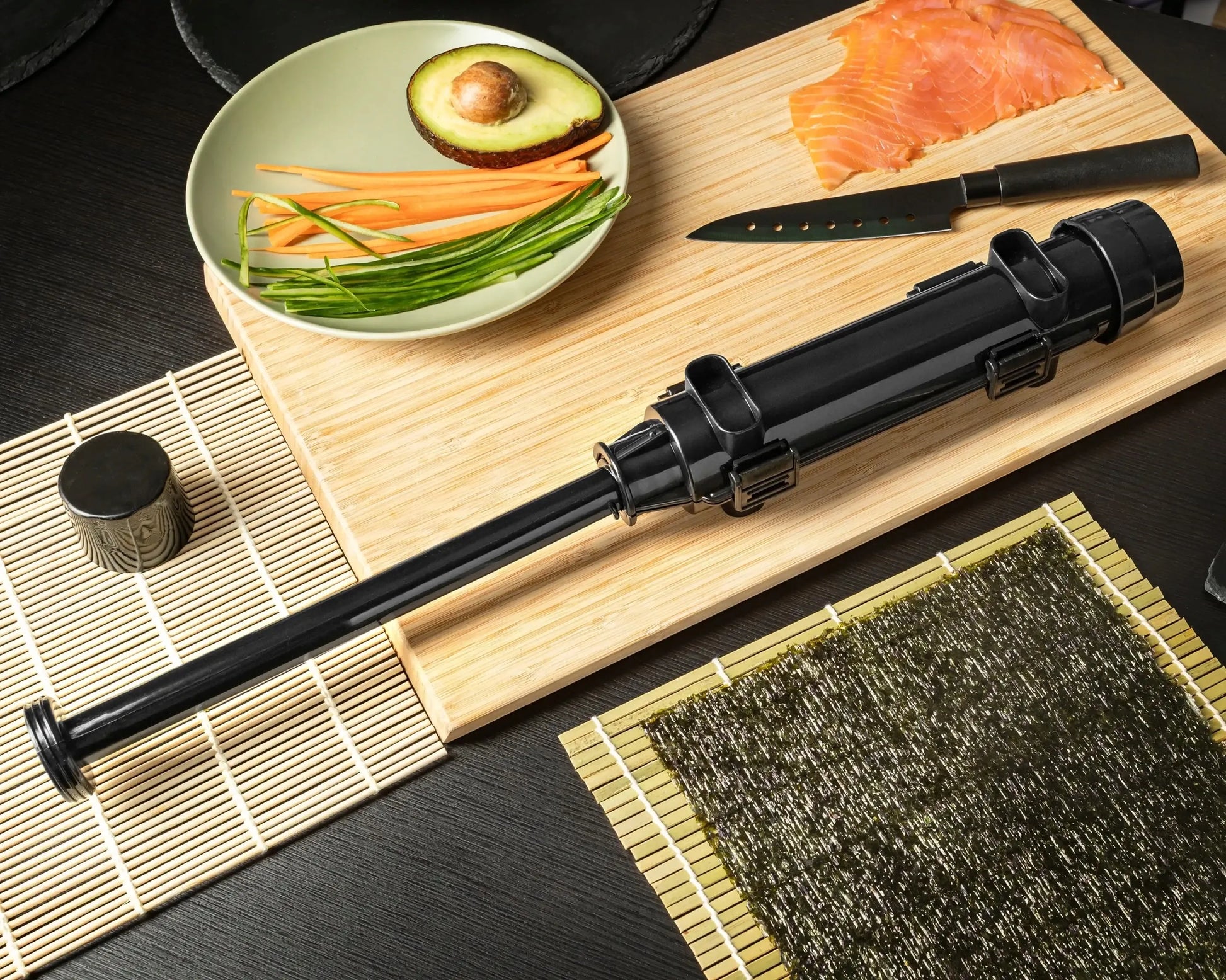 SUSHI DELUXE – visas komplektas japonų virtuvės mėgėjams ir šefams