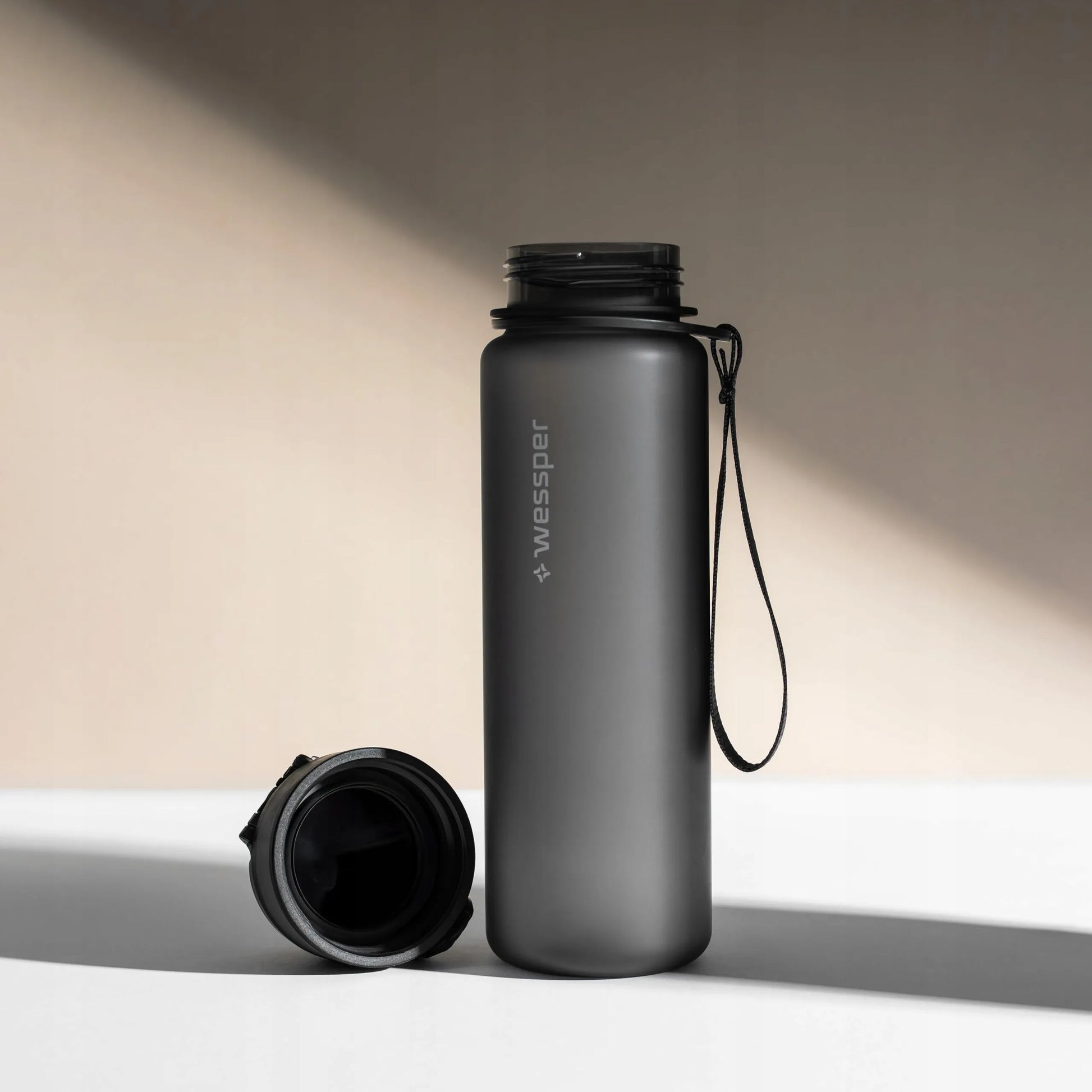 TRITAN sportinis vandens butelis su snapeliu 1000 ml