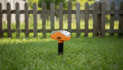 Ultragarsinis kurmių, pelėnų, pelių ir gyvačių atbaidomasis įrenginys, saulės energija (2 vnt.)