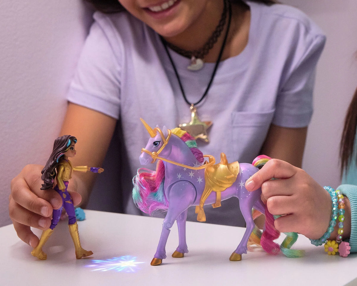„Unicorn Academy“ rinkinys: lėlė Sophia ir šviečiantis vienaragis Wildstar