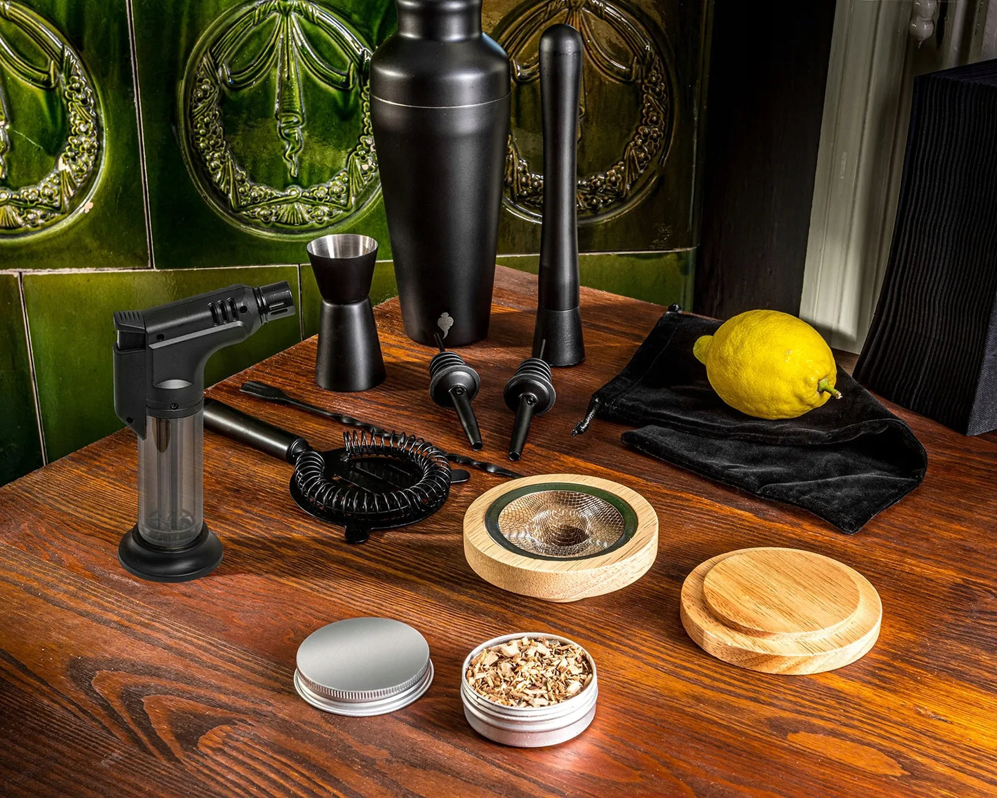 Viskio rūkymo baro rinkinys DELUXE 2 viename