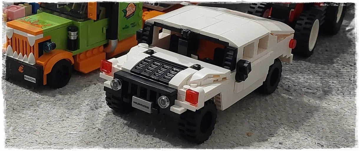 Visureigis Humvee CaDA konstravimo kaladėlės, 328 detalės