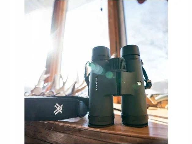 Vortex Optics TRIUMPH HD 10X42 10x42 mm žiūronai, didelis komplektas