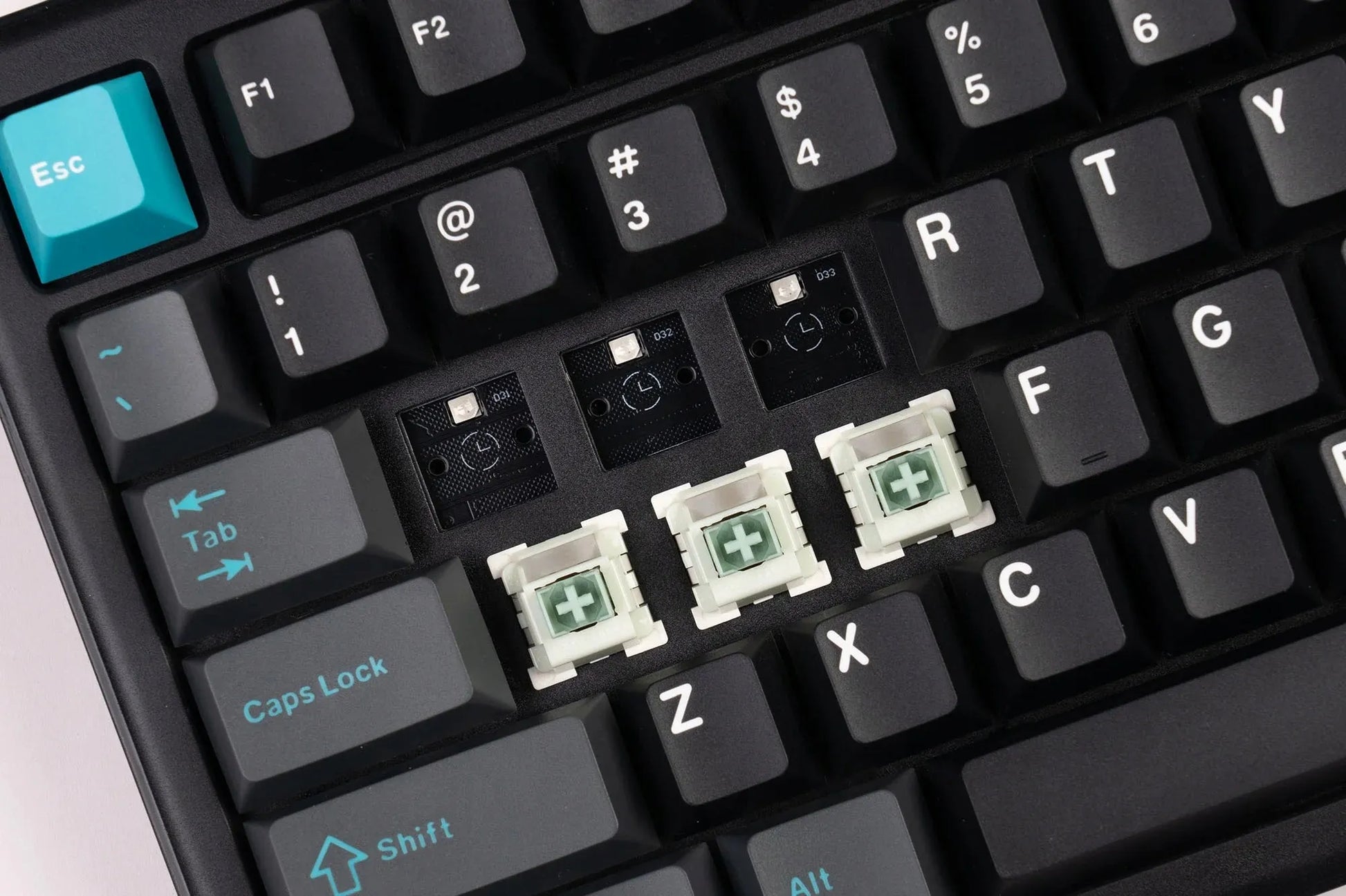 Žaidimų klaviatūra „Keychron J2 HE 8K“ su „Lime Magnetic“ jungikliais