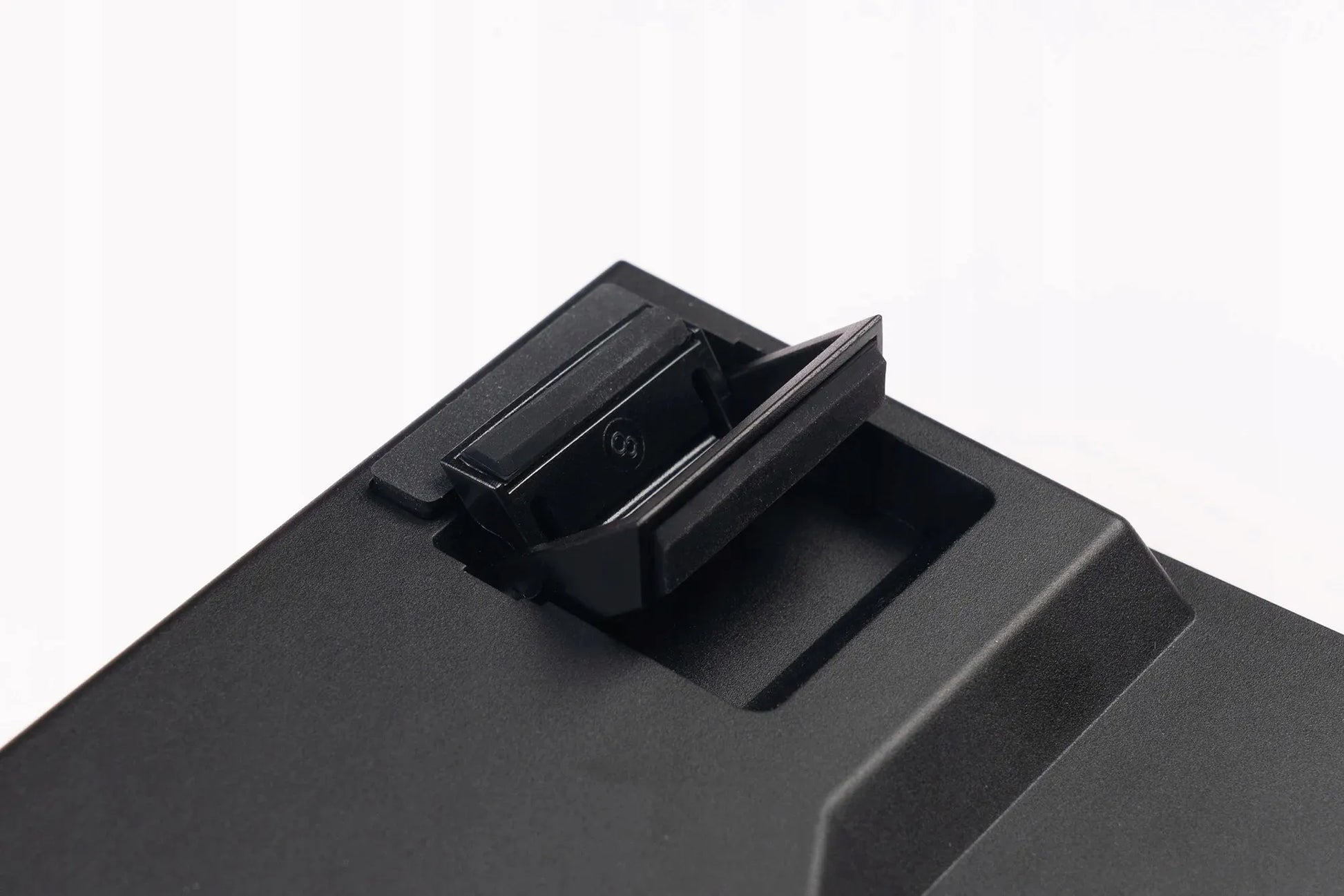 Žaidimų klaviatūra „Keychron J2 HE 8K“ su „Lime Magnetic“ jungikliais