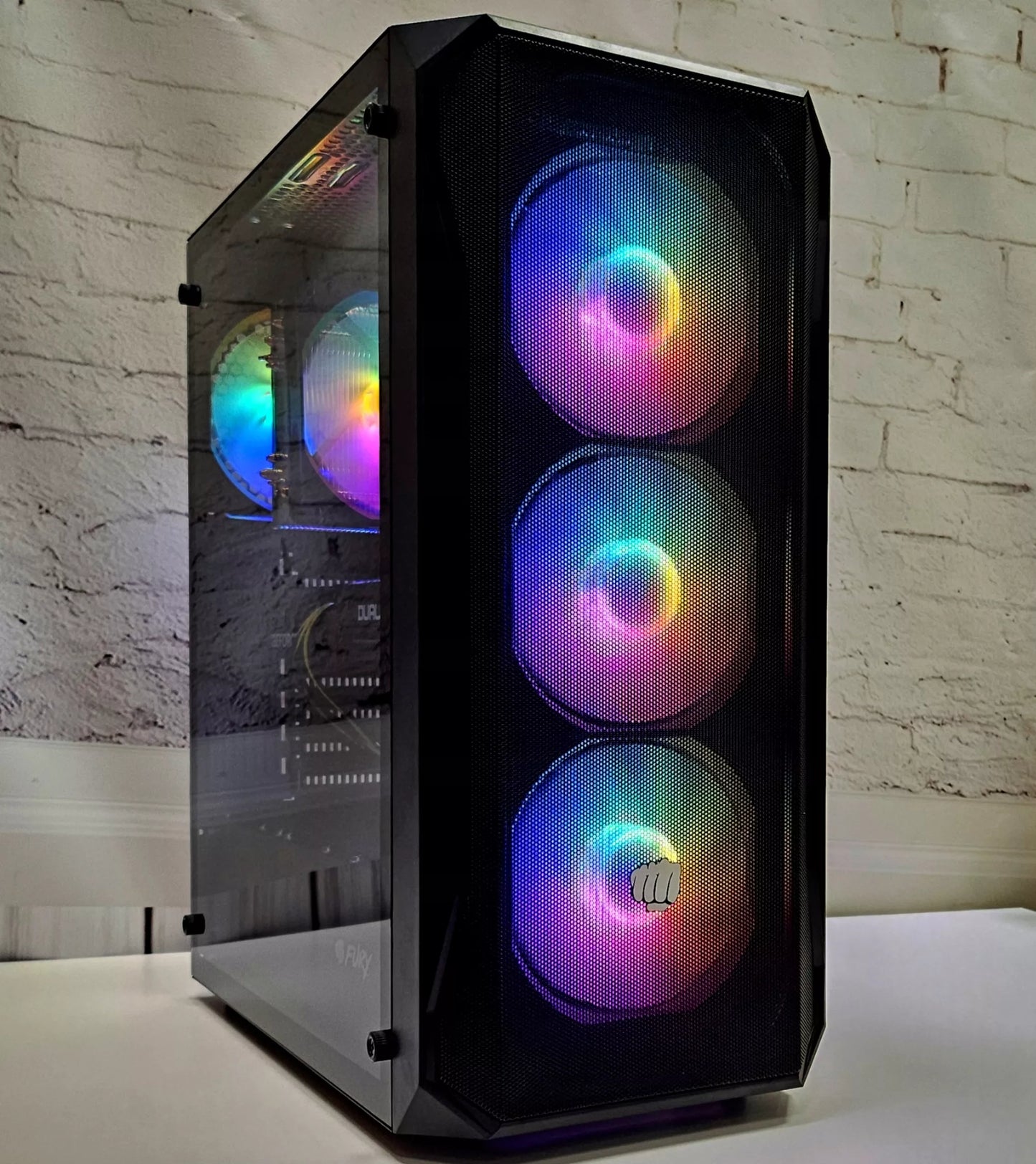 Žaidimų kompiuterių komplektas – Ryzen 7 5700X, RTX 5060 8GB, 32 GB RAM, Windows 11, 27″ 100 Hz monitorius
